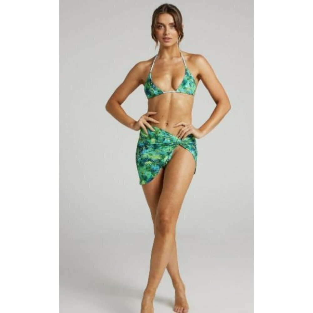 VDM The Label Kylie‎ Skirt Tropical Small Revolve - Picture 2 of 10